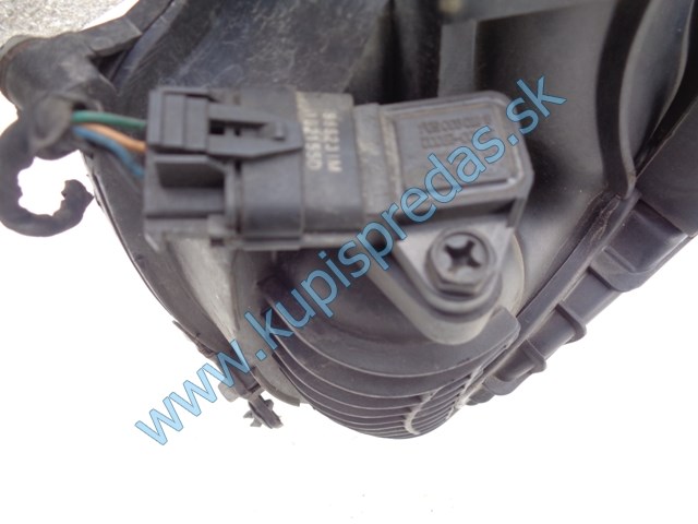 sacie potrubie na hyundai i30 1,4 16V, 39300-2B000